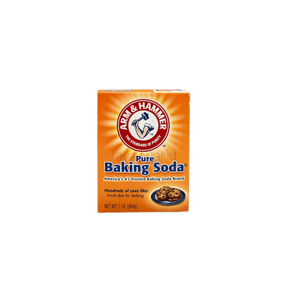 Backpulver von Arm & Hammer, Vanka Kawat, in einer Packung für Kochen und Backen, sichtbare Verpackung mit Marke und Produktname